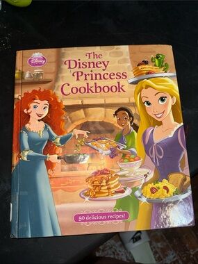 Disney Princess Cookbook - Pink & Purple Illustrated Cover